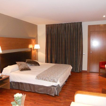 Alti Hotel Bagnères-de-Luchon Εξωτερικό φωτογραφία