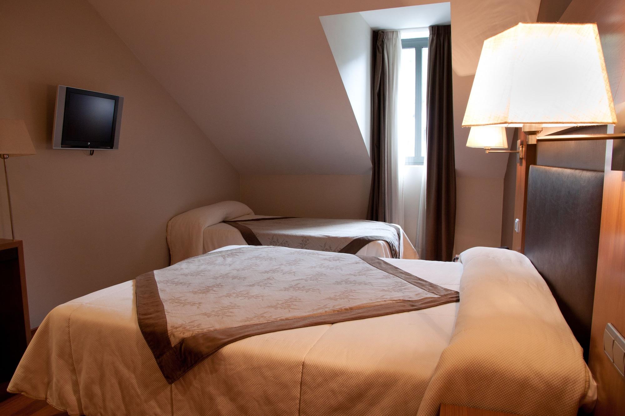 Alti Hotel Bagnères-de-Luchon Εξωτερικό φωτογραφία