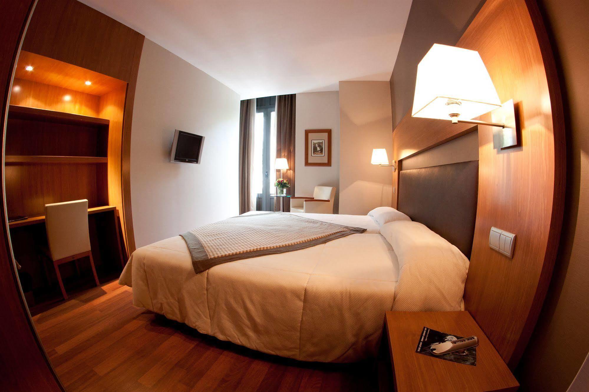 Alti Hotel Bagnères-de-Luchon Εξωτερικό φωτογραφία